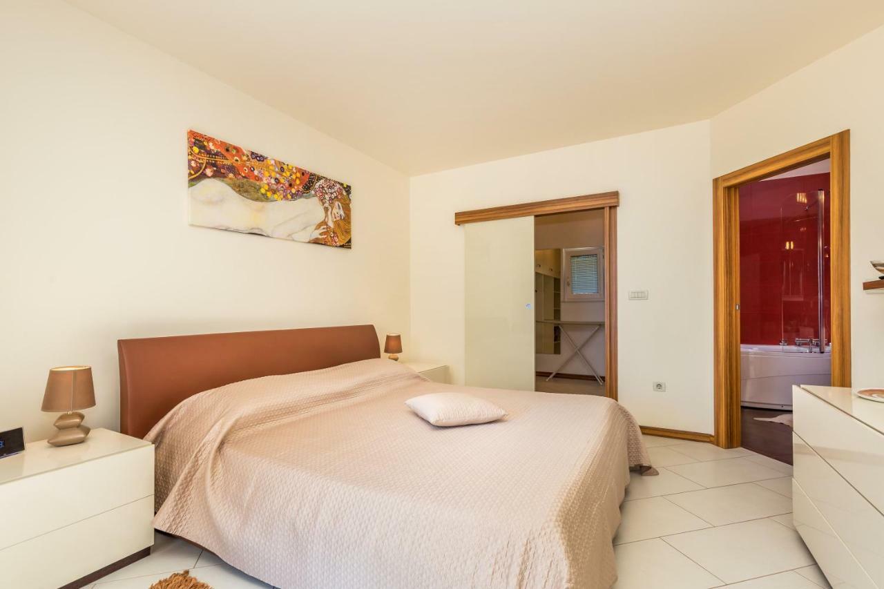Luxury Penthouse Prestige Near The Sea Apartment Opatija Exterior foto